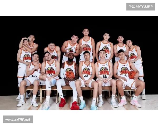 广厦凭借出色团队合作和关键时刻发挥战胜四川迎来四连胜